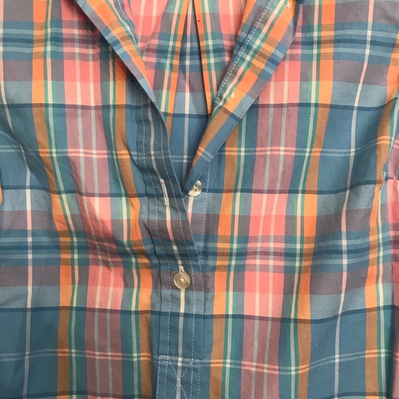 Vineyard vines half button blouse - Picture 2 of 6